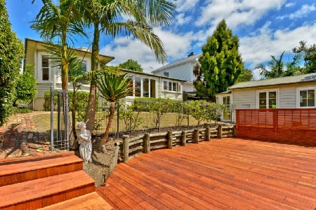 NORTHCOTE POINT -SOLD